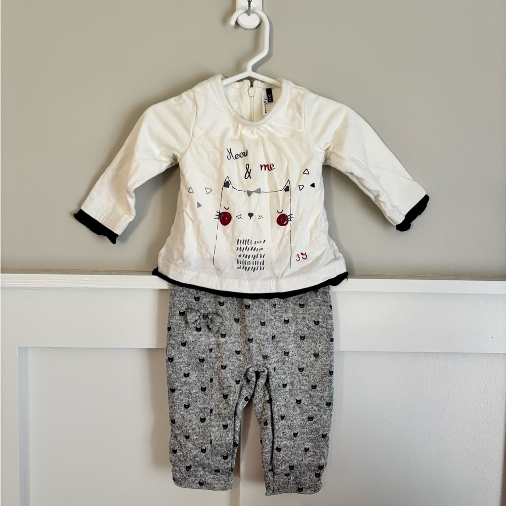 EUC LN 3Pommes 6-9mo One Piece Cat White, Gray, Navy Baby Outfit with Bows